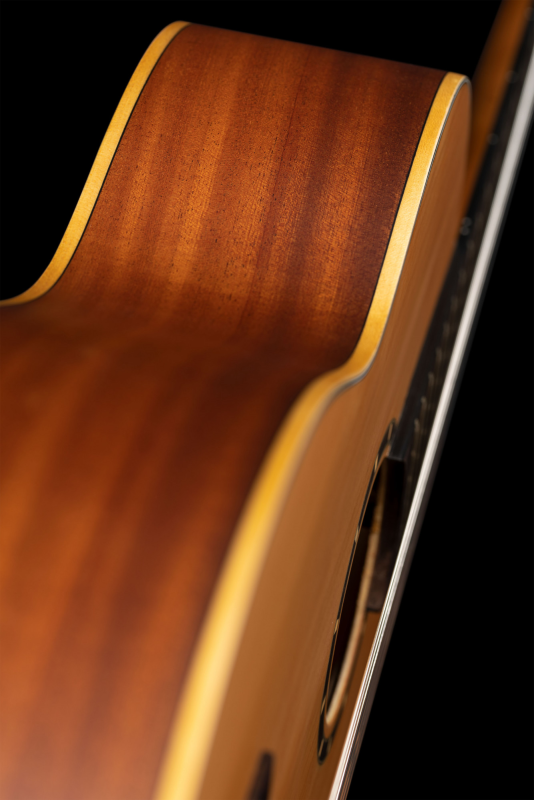 Ortega R122, Zeder / Mahagoni